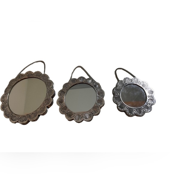 Vintage Turkish Silver Mirror with Chain- approx. 4.5” diameter - Picture 5 of 5